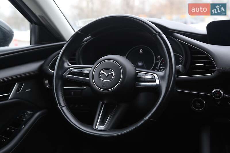 Седан Mazda 3 2021 в Киеве