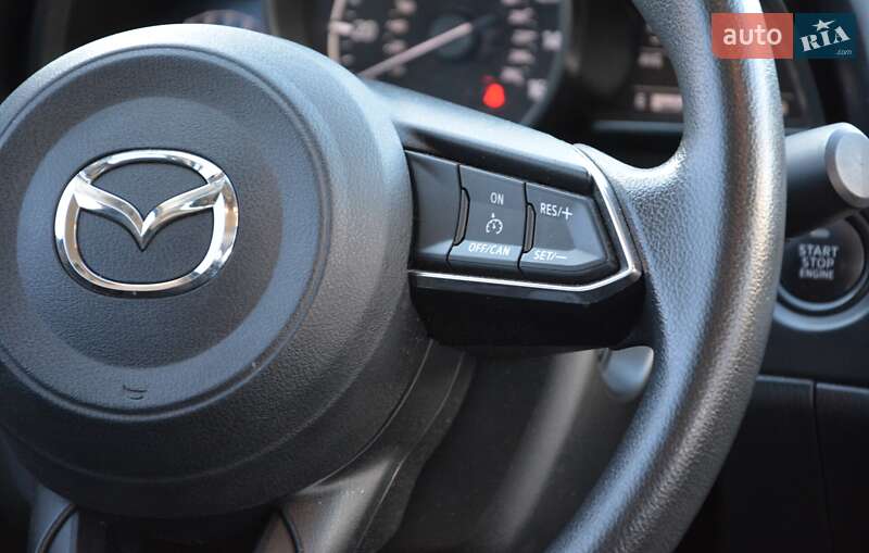 Седан Mazda 3 2017 в Києві фото 19 Седан Mazda 3 2017 в Києві