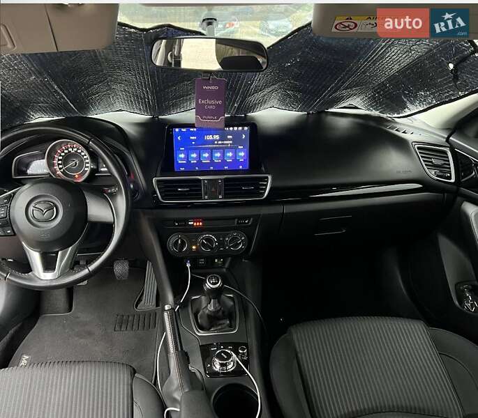 Седан Mazda 3 2014 в Киеве