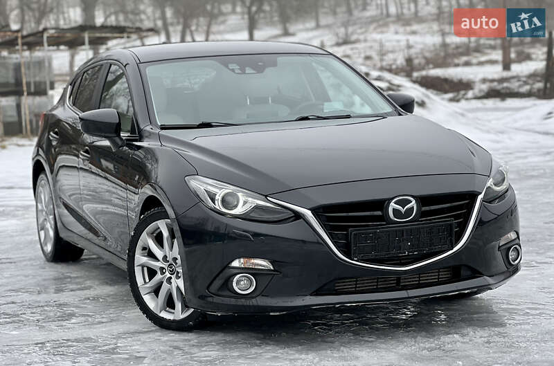 Хетчбек Mazda 3 2015 в Валках