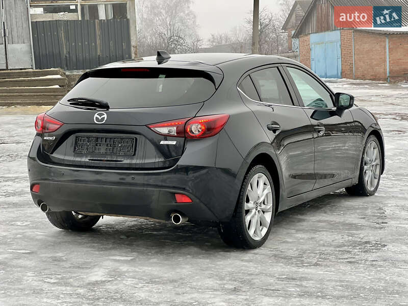 Хетчбек Mazda 3 2015 в Валках