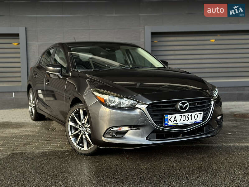 Хэтчбек Mazda 3 2018 в Киеве