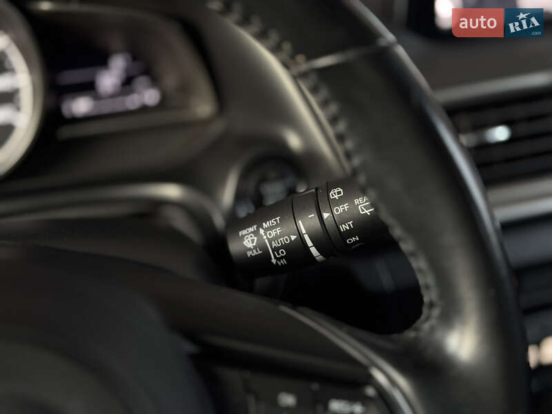 Хэтчбек Mazda 3 2018 в Киеве