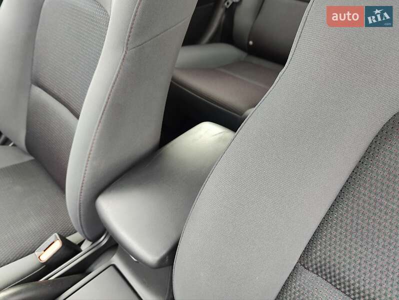 Хетчбек Mazda 3 2008 в Києві