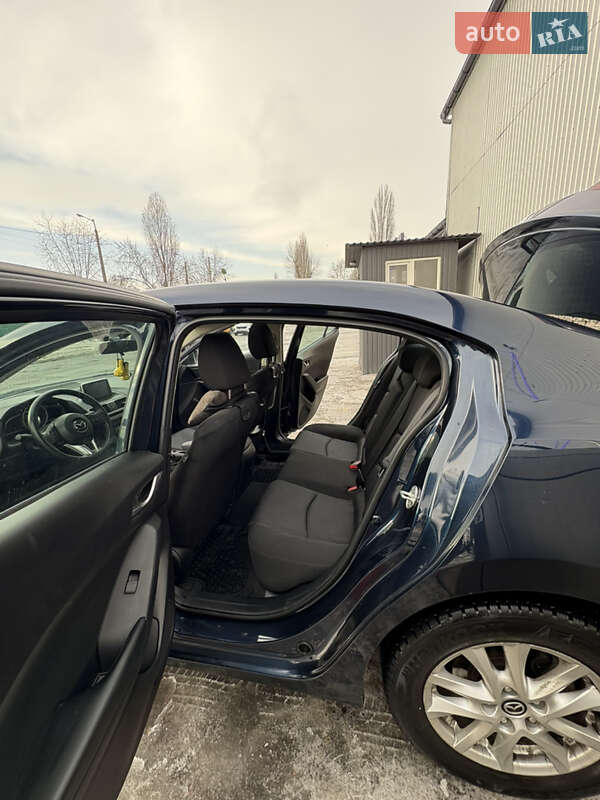 Седан Mazda 3 2016 в Киеве фото 20 Седан Mazda 3 2016 в Киеве