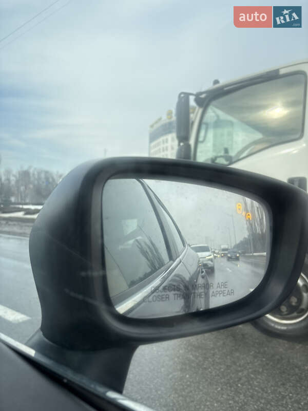 Седан Mazda 3 2016 в Киеве фото 29 Седан Mazda 3 2016 в Киеве