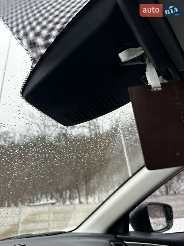 Седан Mazda 3 2017 в Киеве фото 25 Седан Mazda 3 2017 в Киеве