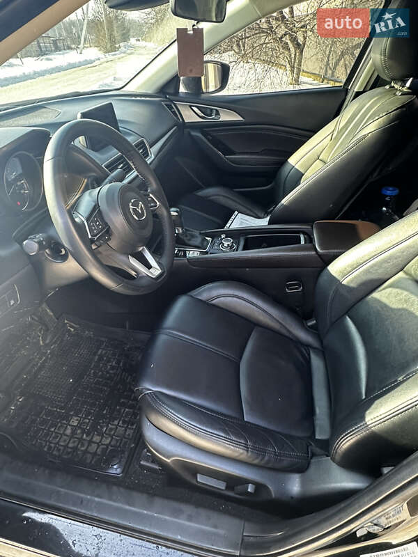 Седан Mazda 3 2017 в Киеве фото 31 Седан Mazda 3 2017 в Киеве