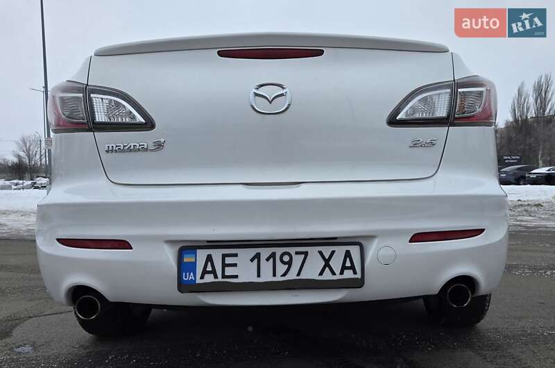 Седан Mazda 3 2010 в Дніпрі