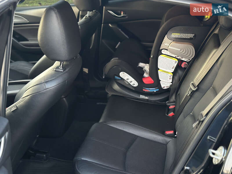 Хэтчбек Mazda 3 2017 в Киеве фото 14 Хэтчбек Mazda 3 2017 в Киеве