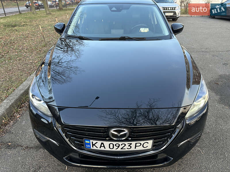 Хэтчбек Mazda 3 2017 в Киеве фото 3 Хэтчбек Mazda 3 2017 в Киеве