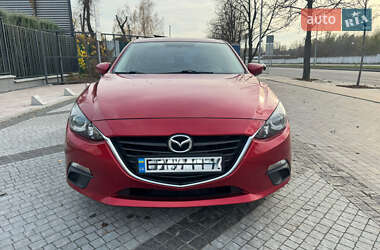 Седан Mazda 3 2014 в Киеве