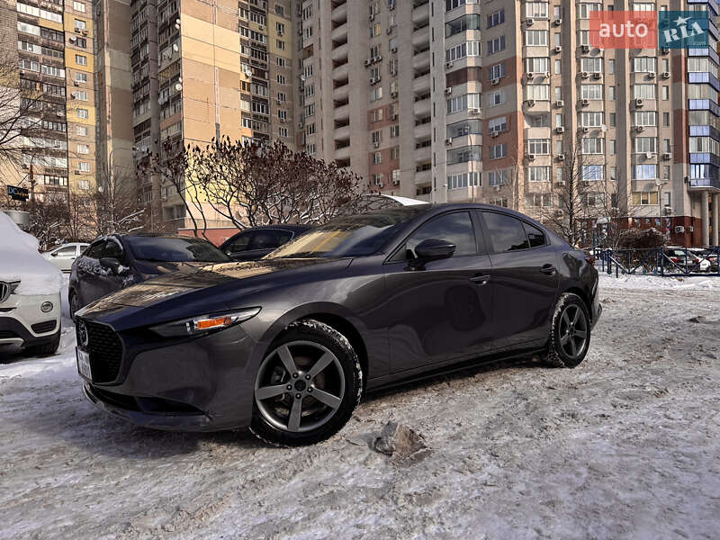 Седан Mazda 3 2019 в Києві