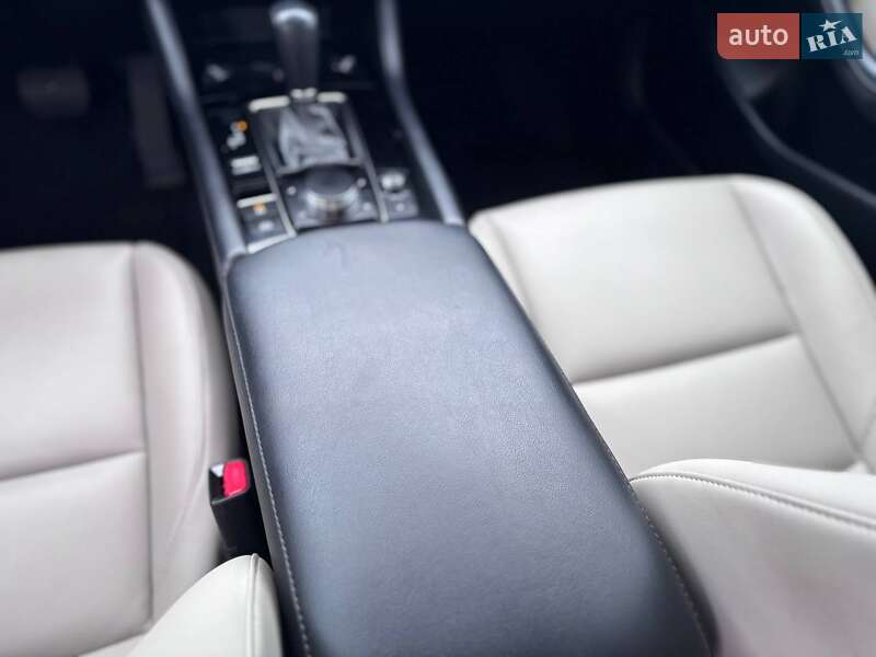 Седан Mazda 3 2024 в Коломые