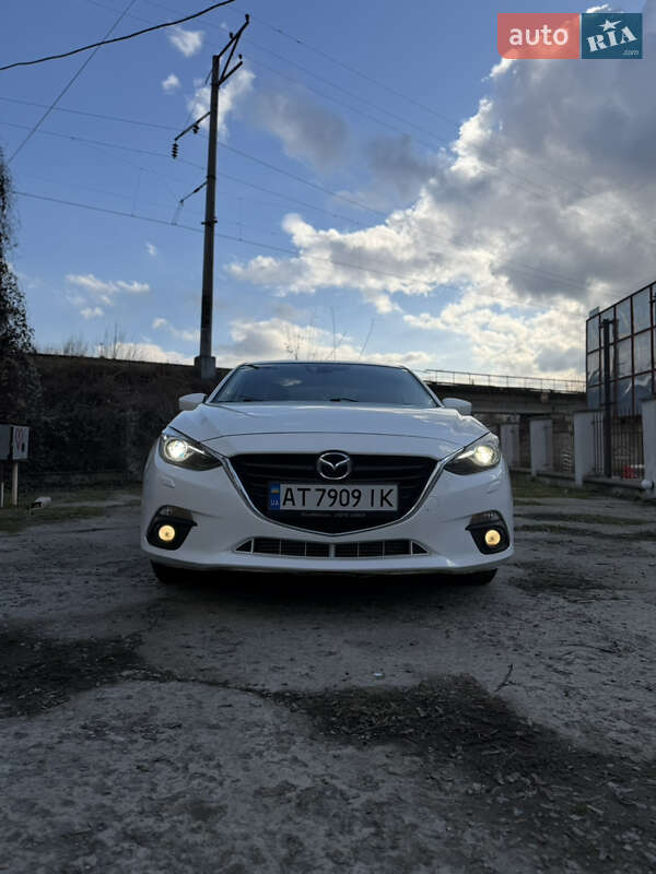 Седан Mazda 3 2014 в Ужгороде фото Седан Mazda 3 2014 в Ужгороде