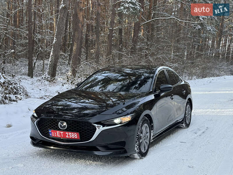Седан Mazda 3 2020 в Бродах