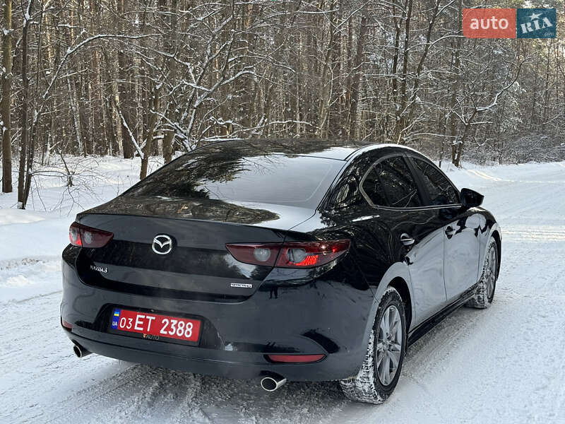 Седан Mazda 3 2020 в Бродах