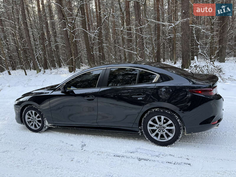 Седан Mazda 3 2020 в Бродах