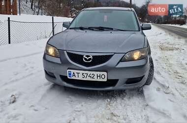 Седан Mazda 3 2004 в Косове
