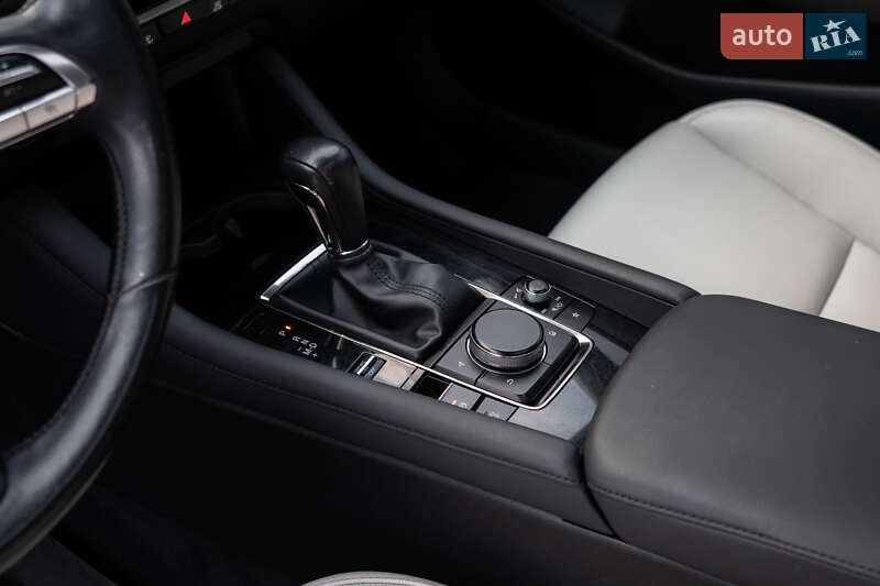 Седан Mazda 3 2020 в Киеве