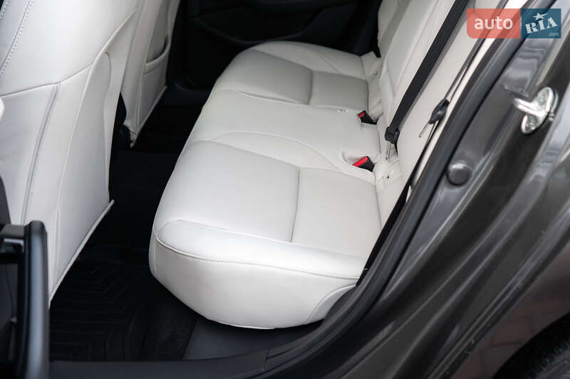 Седан Mazda 3 2020 в Киеве