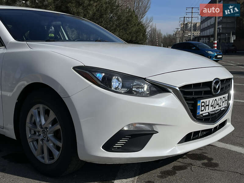 Седан Mazda 3 2014 в Одесі