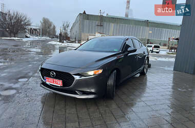 Седан Mazda 3 2019 в Черкасах