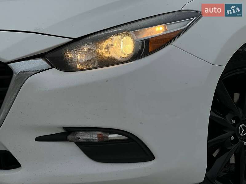 Седан Mazda 3 2017 в Києві фото 3 Седан Mazda 3 2017 в Києві