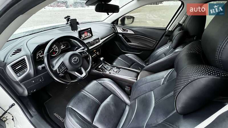 Седан Mazda 3 2017 в Києві фото 20 Седан Mazda 3 2017 в Києві