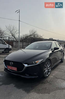 Седан Mazda 3 2019 в Киеве