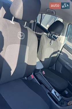 Седан Mazda 3 2008 в Березане