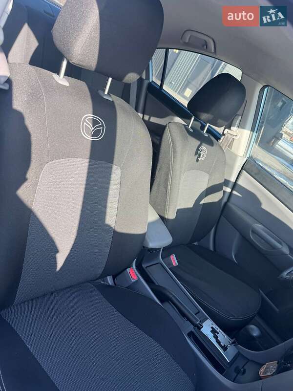 Седан Mazda 3 2008 в Березане