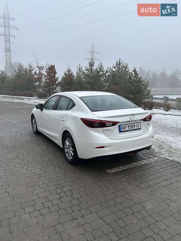 Седан Mazda 3 2015 в Івано-Франківську