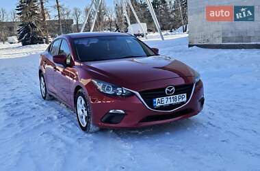 Седан Mazda 3 2016 в Києві