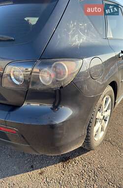 Хэтчбек Mazda 3 2007 в Сарнах