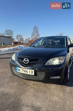 Хэтчбек Mazda 3 2007 в Сарнах