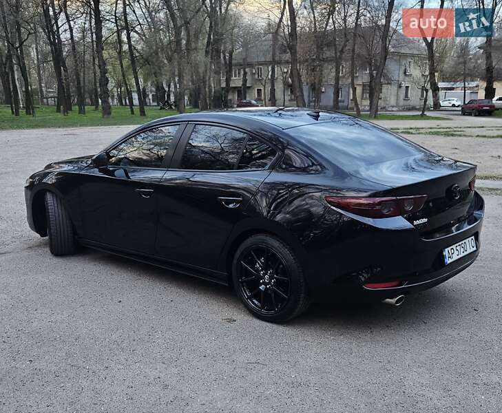 Седан Mazda 3 2018 в Запорожье