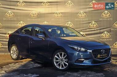 Седан Mazda 3 2016 в Киеве