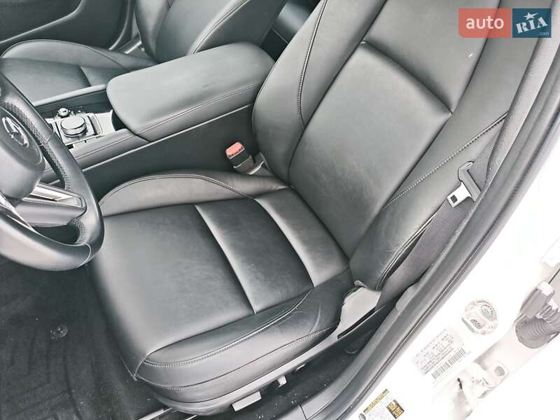 Седан Mazda 3 2020 в Києві