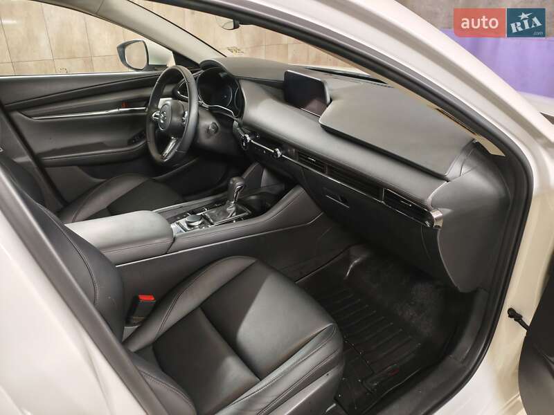 Седан Mazda 3 2020 в Києві