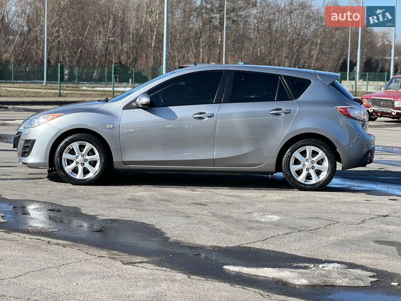 Хэтчбек Mazda 3 2011 в Львове