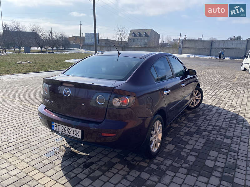 Седан Mazda 3 2006 в Теофіполі