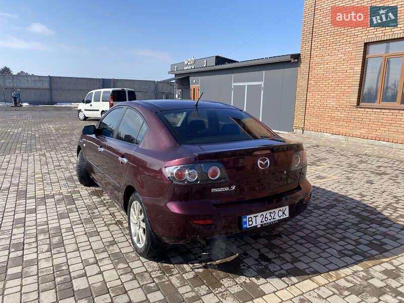 Седан Mazda 3 2006 в Теофіполі