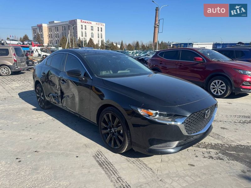 Седан Mazda 3 2024 в Львові