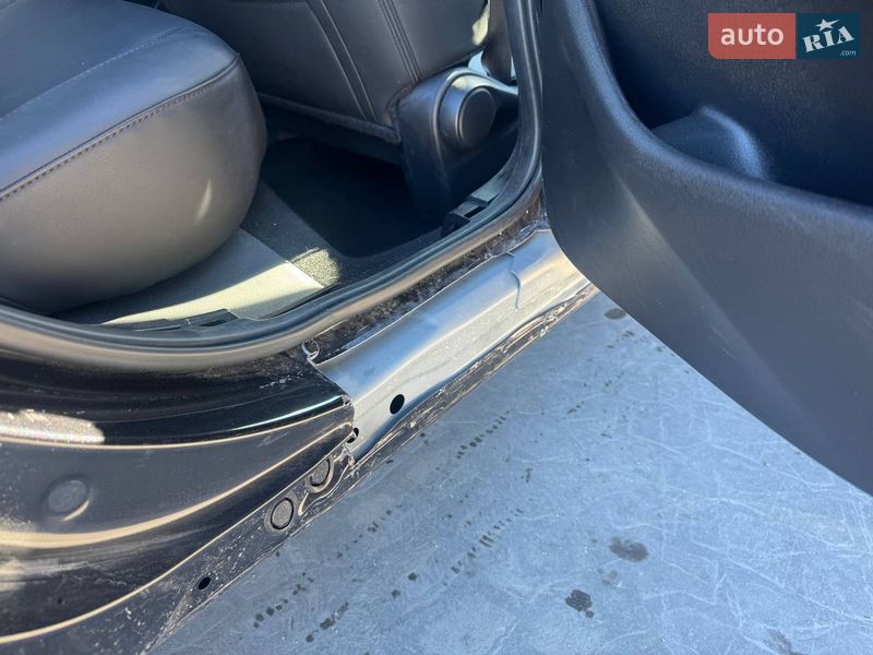 Седан Mazda 3 2024 в Львові