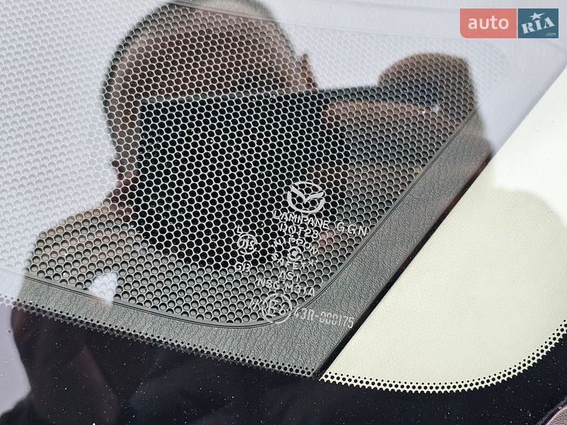 Хетчбек Mazda 3 2017 в Києві фото 9 Хетчбек Mazda 3 2017 в Києві