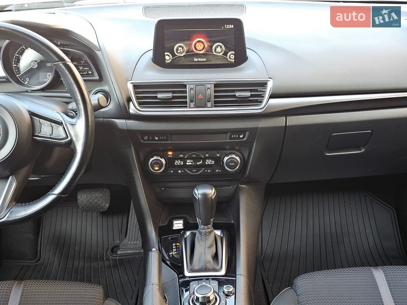 Хетчбек Mazda 3 2017 в Києві фото 23 Хетчбек Mazda 3 2017 в Києві