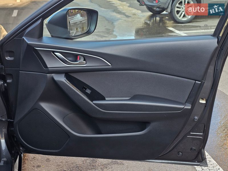 Хетчбек Mazda 3 2017 в Києві фото 31 Хетчбек Mazda 3 2017 в Києві