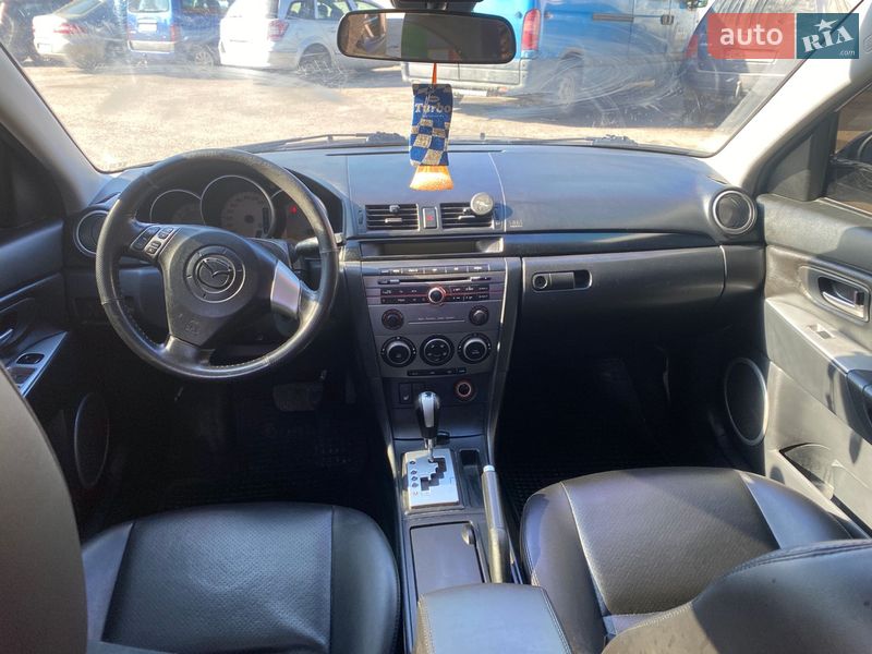 Седан Mazda 3 2008 в Ровно