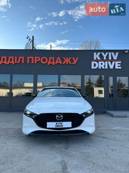 Хэтчбек Mazda 3 2024 в Киеве